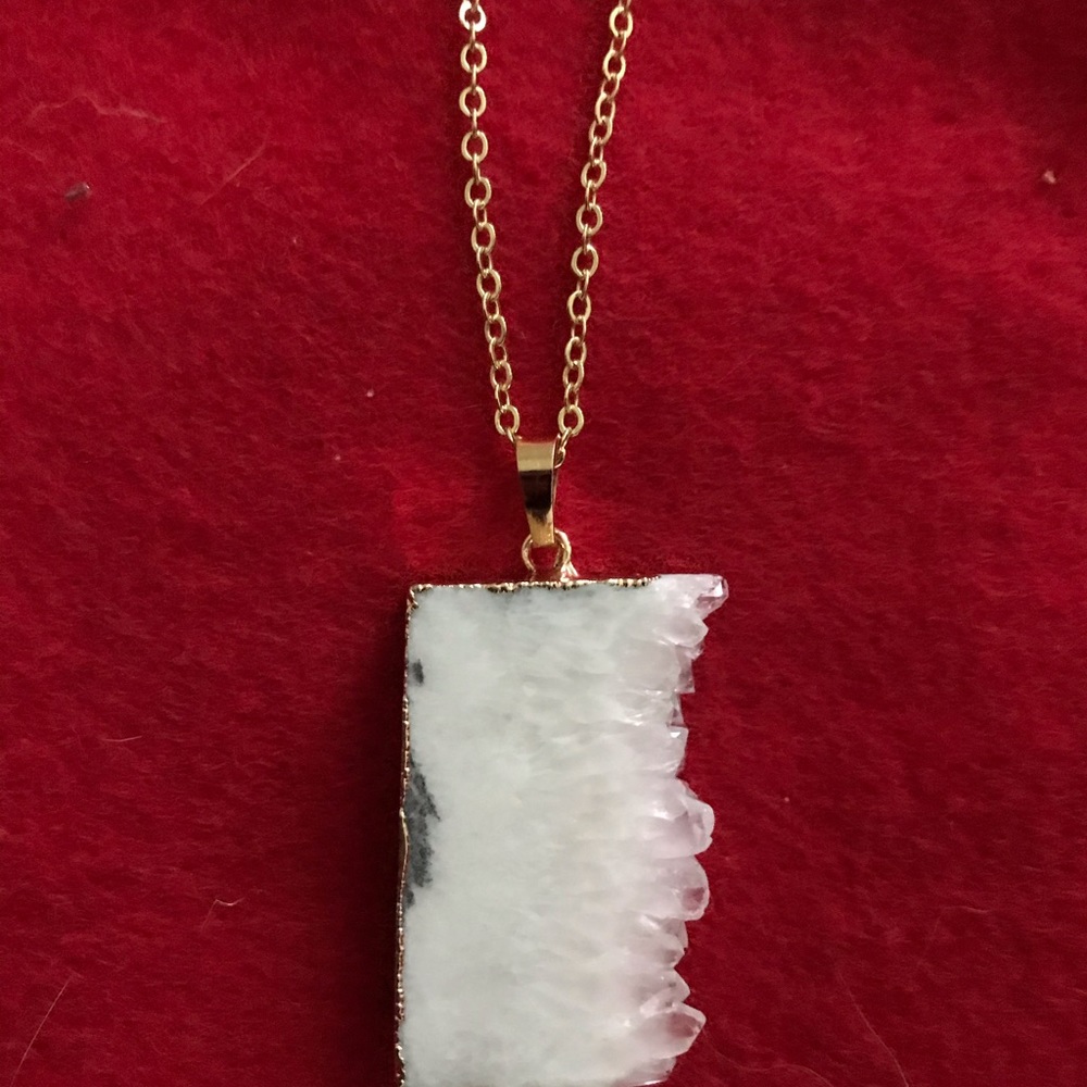 Druzy necklace with chain